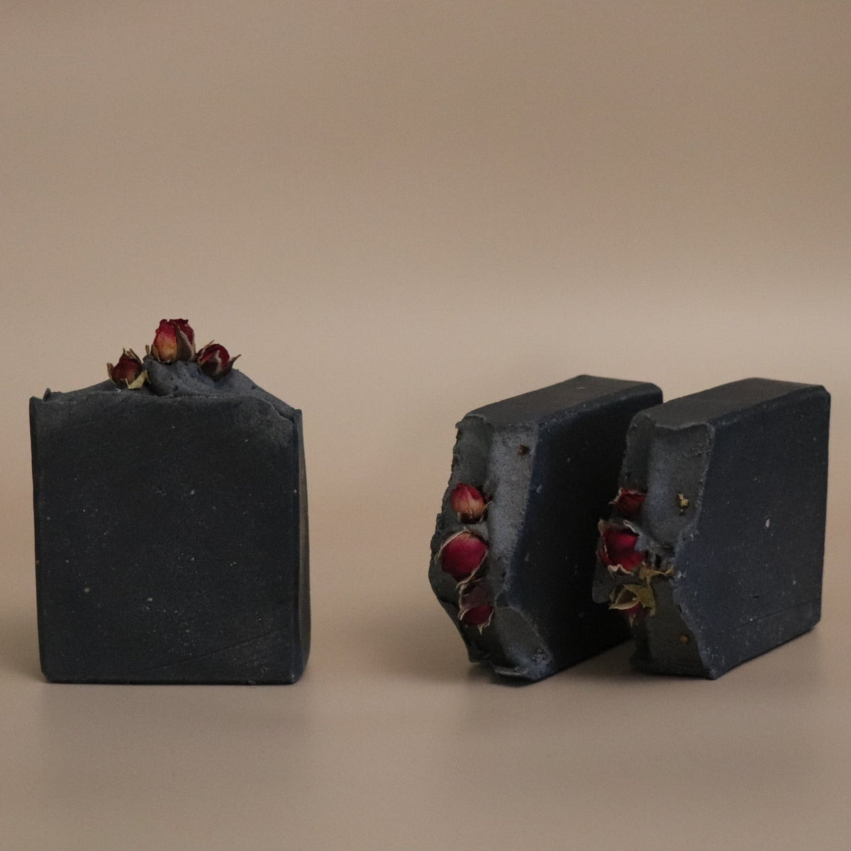 Azabache ⊹
